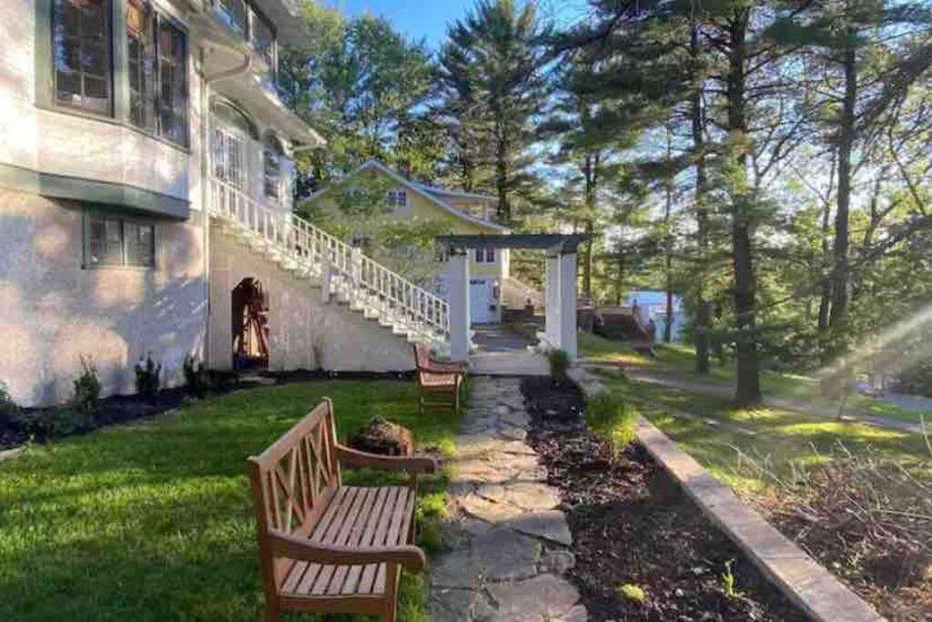 The Hillside B&B. Home W/ Breakfast Service! Wisconsin Dells Exterior photo