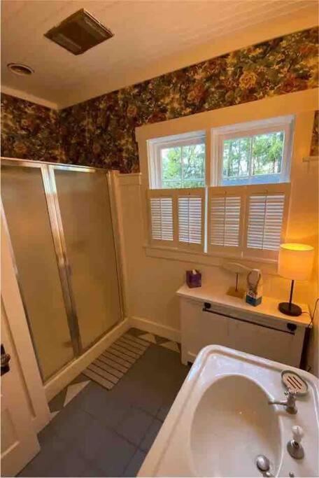The Hillside B&B. Home W/ Breakfast Service! Wisconsin Dells Exterior photo