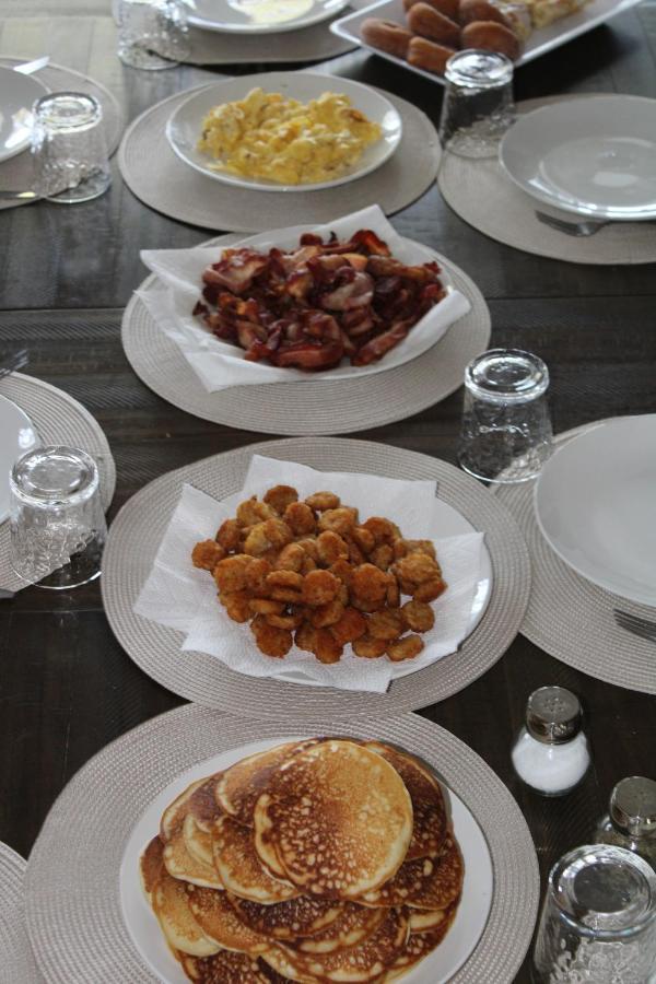 The Hillside B&B. Home W/ Breakfast Service! Wisconsin Dells Exterior photo