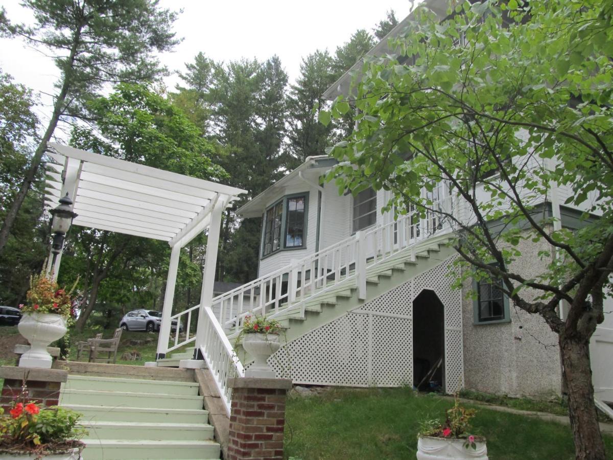 The Hillside B&B. Home W/ Breakfast Service! Wisconsin Dells Exterior photo